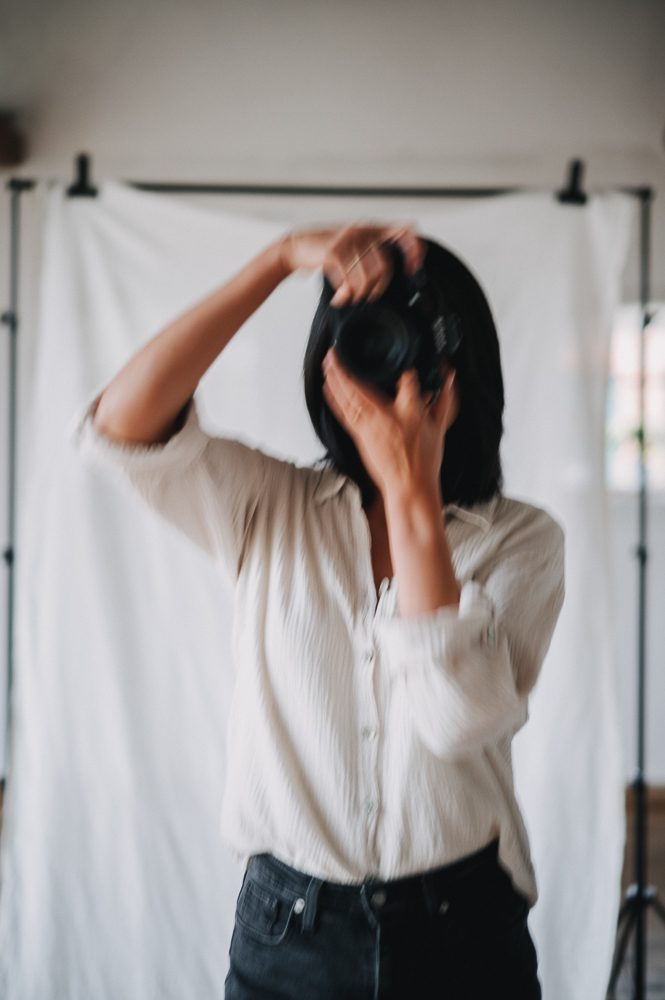 Fotograf mit Kamera in der Hand